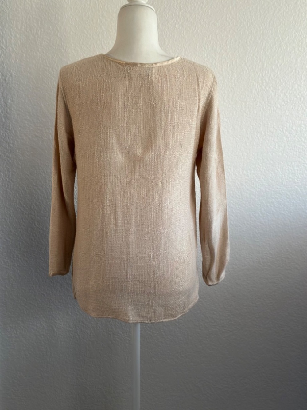 Softwear by Mark Singer Beige Textured Rayon Blouse Small Long Sleeve Minimalist - Picture 6 of 13